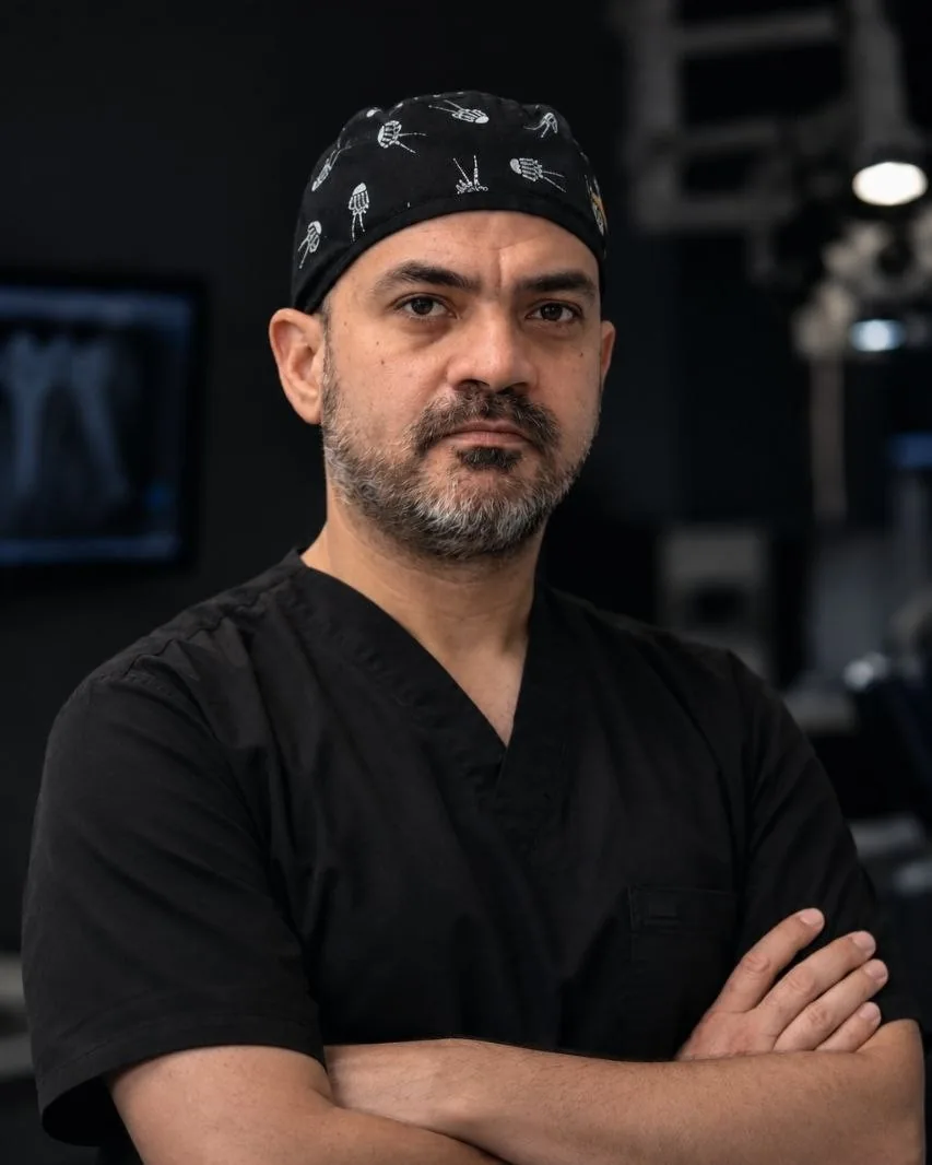 Dr. Javier Gómez, endodoncista